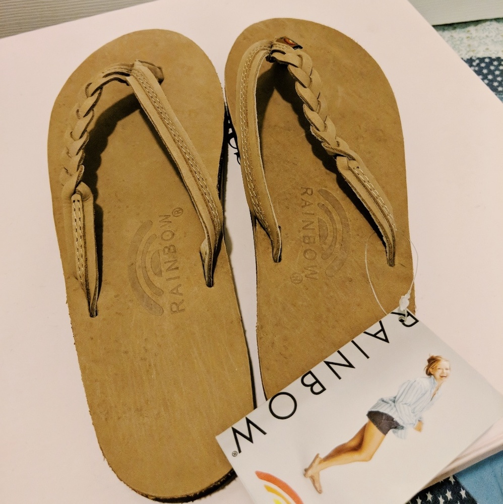 NWT Flirty Braid Rainbow Flip Flops